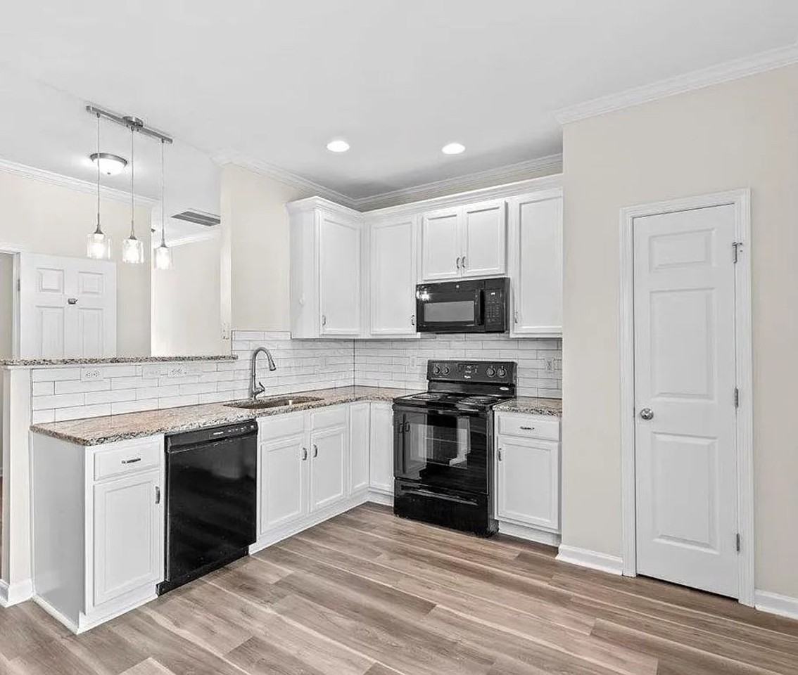 650 Ganyard Farm Way #8 - Photo 2 of 14