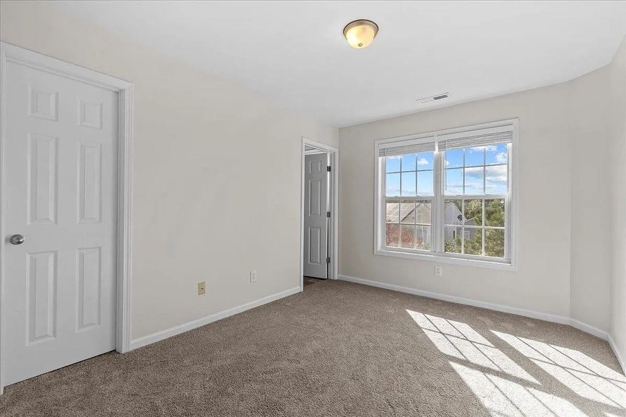 650 Ganyard Farm Way #8 - Photo 6 of 14