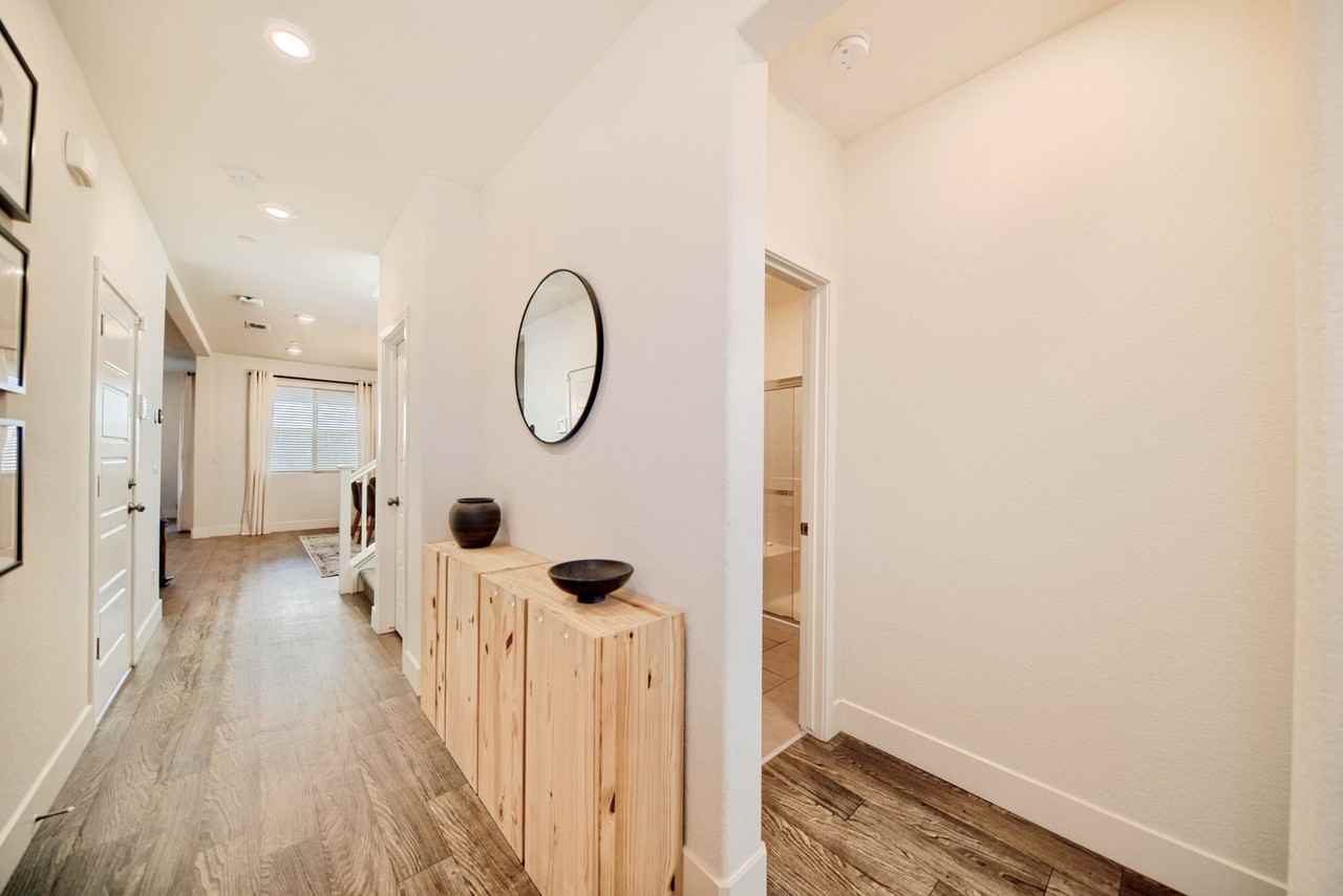 2467 Robledo Way - Photo 5 of 50
