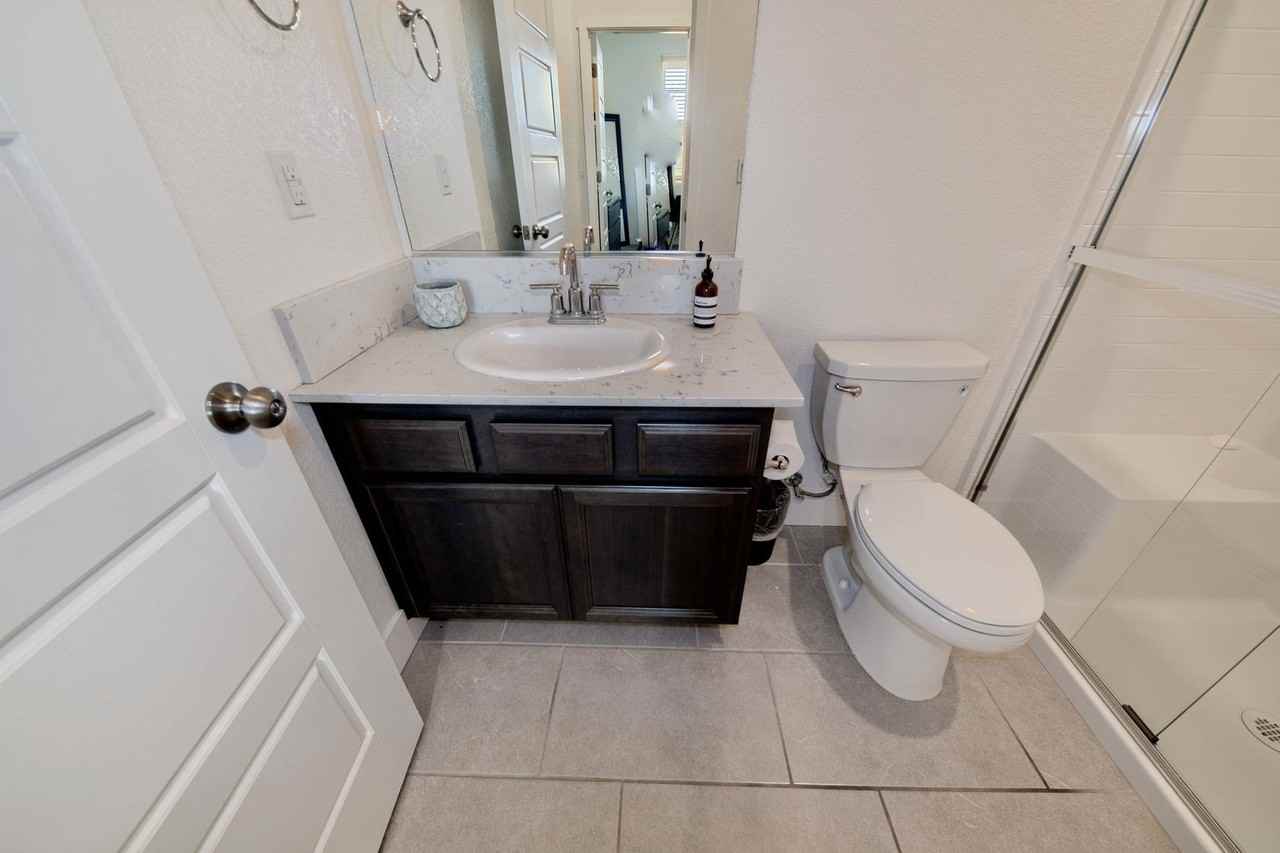 2467 Robledo Way - Photo 7 of 50