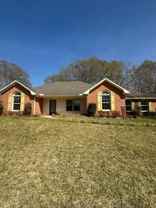 102 Edinburg Dr - Photo 1 of 1