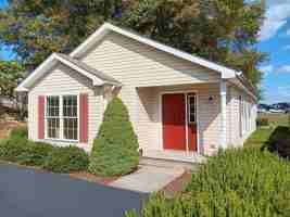 featured image of 215 Teel St