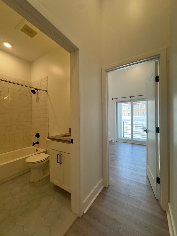 The Roland - Photo 6 of 12