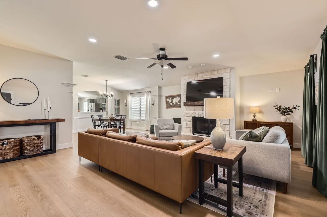 3051 Bent Tree Loop - Photo 2 of 19