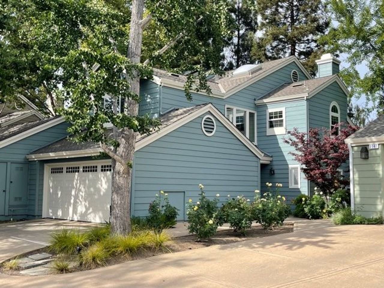 1949 Stratton Cir - Photo 2 of 31