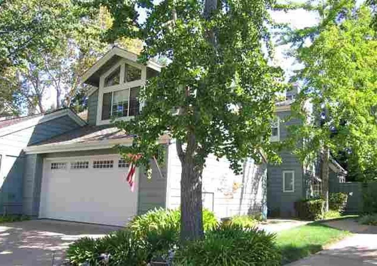 1949 Stratton Cir - Photo 3 of 31