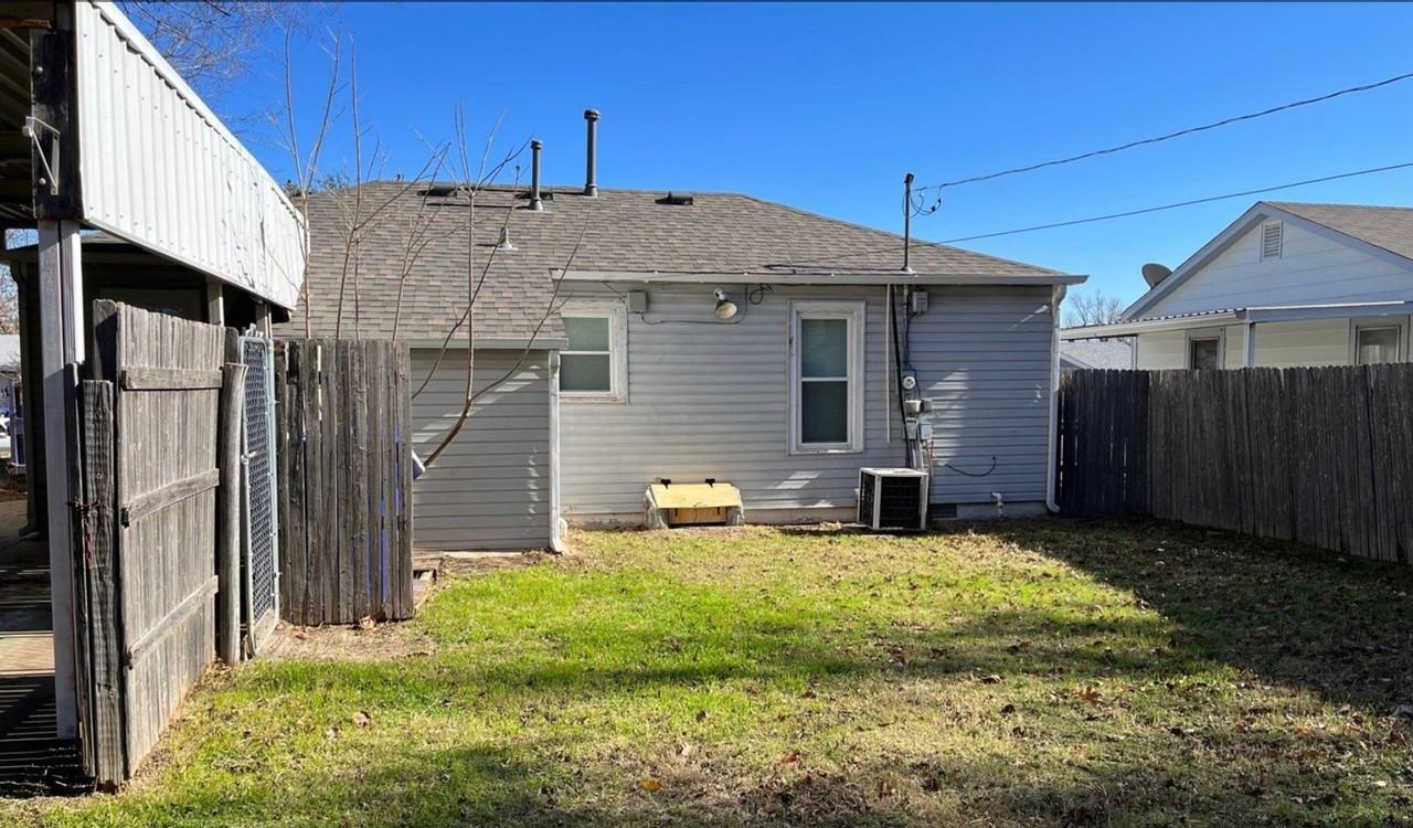 712 Tiffin Ave - Photo 2 of 26