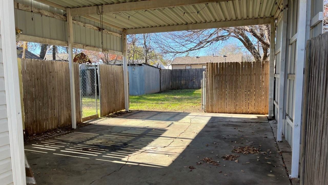 712 Tiffin Ave - Photo 3 of 26