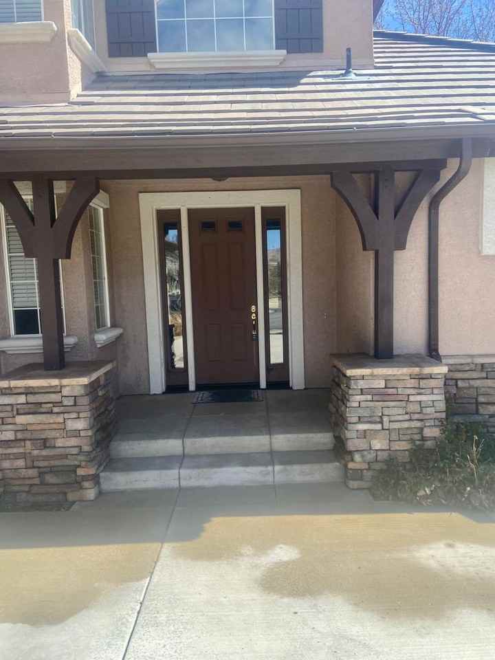 2725 Silverton Way - Photo 3 of 30