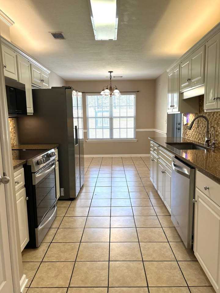 1344 Wendell Ln - Photo 7 of 29