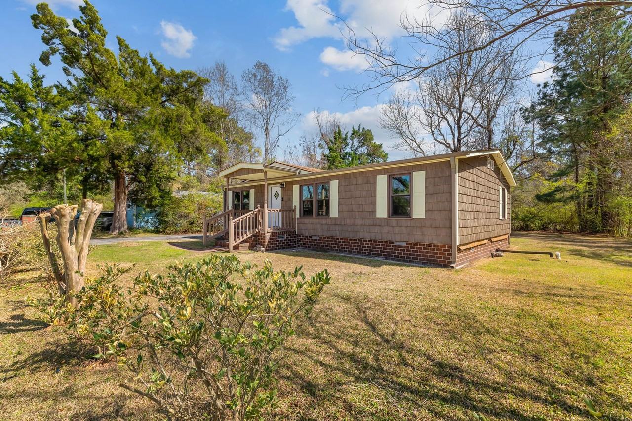 100 Caviness Dr - Photo 3 of 34
