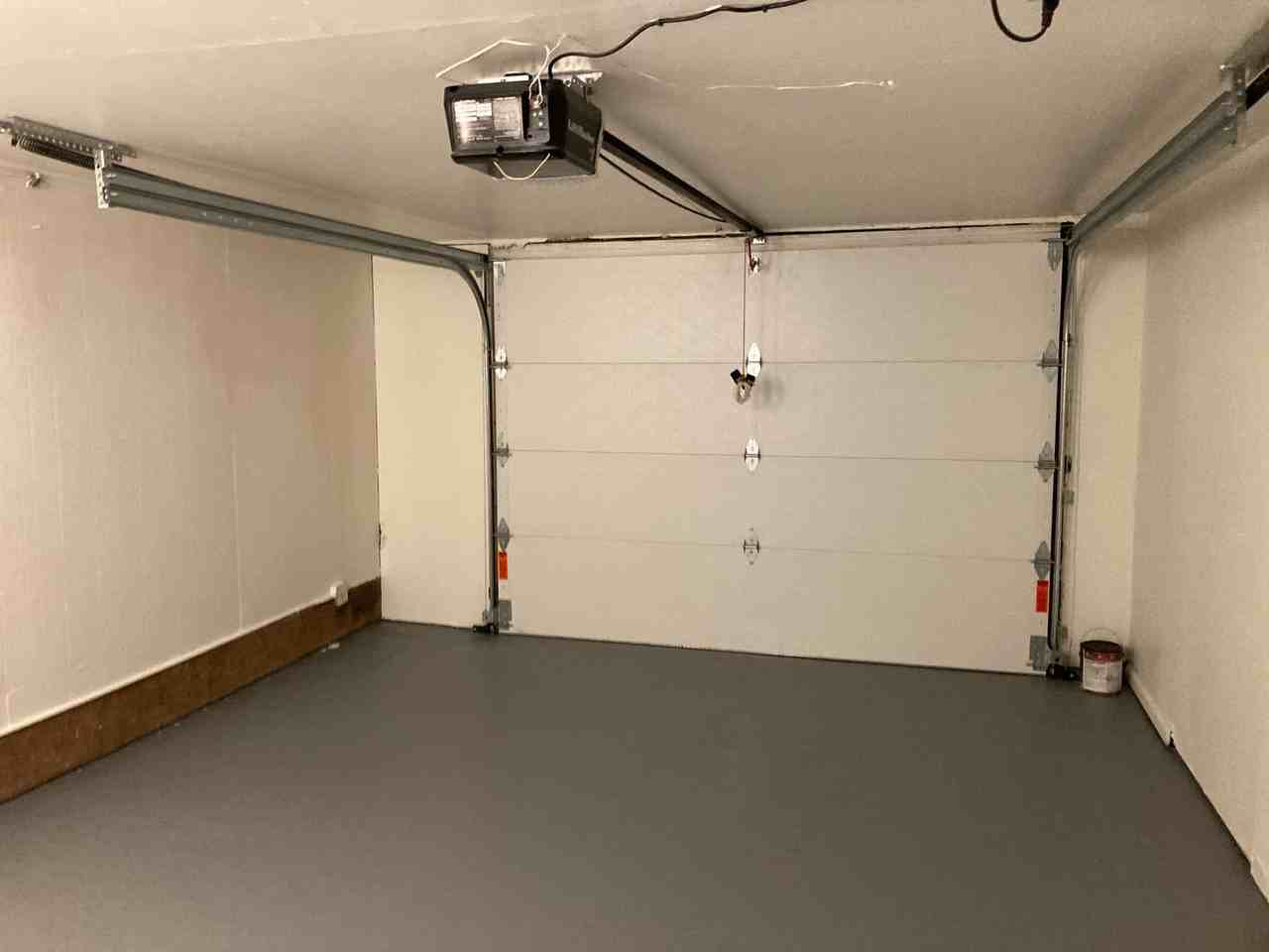 ALLORA APARTMENTS - Photo 6 of 40