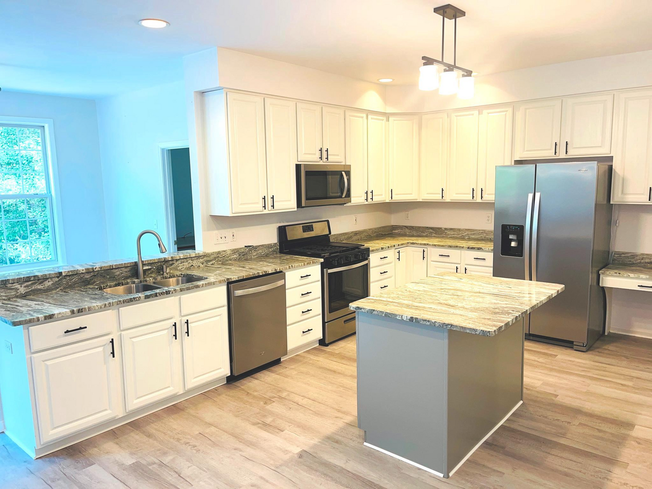 9 Scarlet Oak Cir - Photo 2 of 35