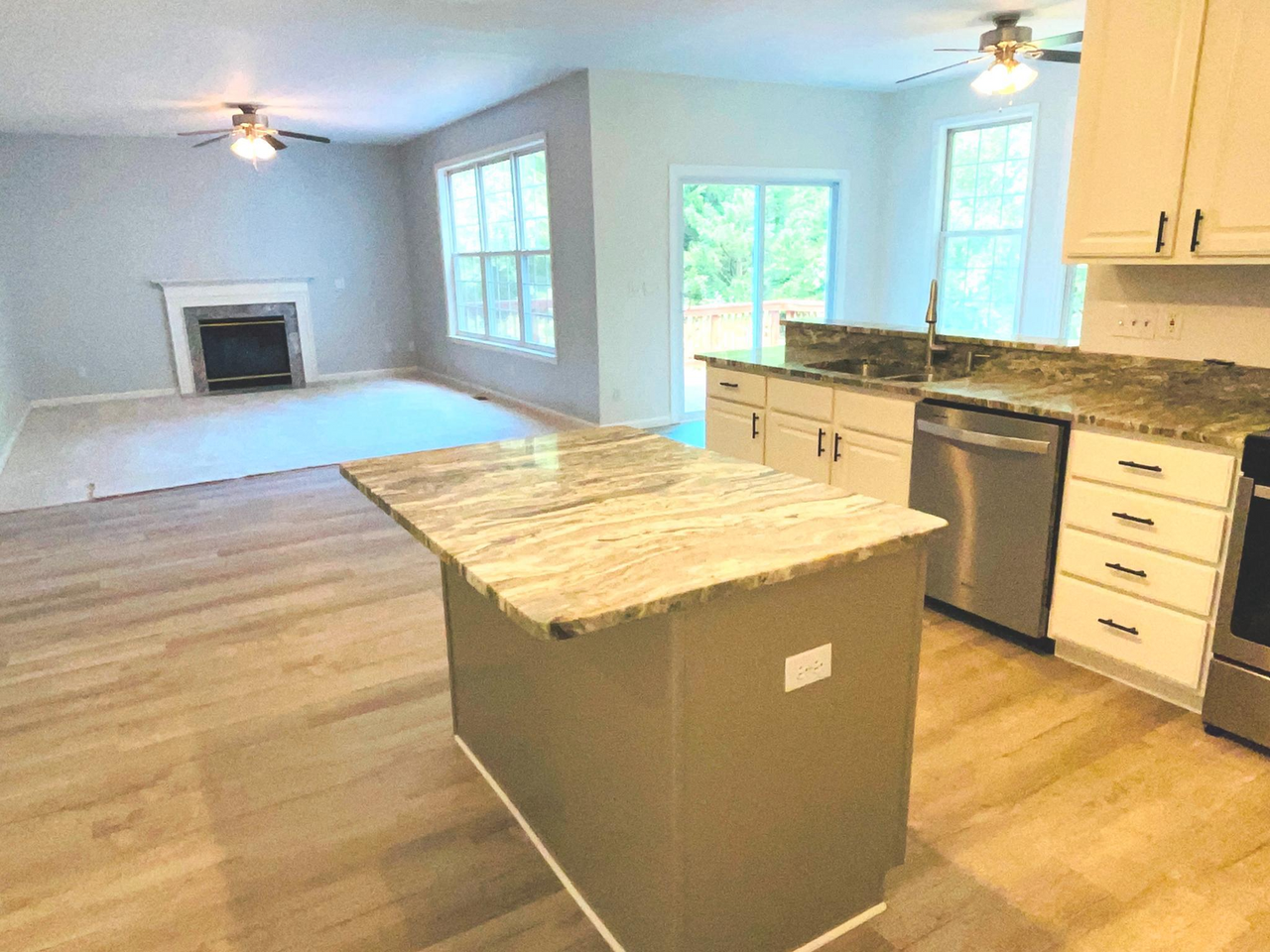 9 Scarlet Oak Cir - Photo 4 of 35