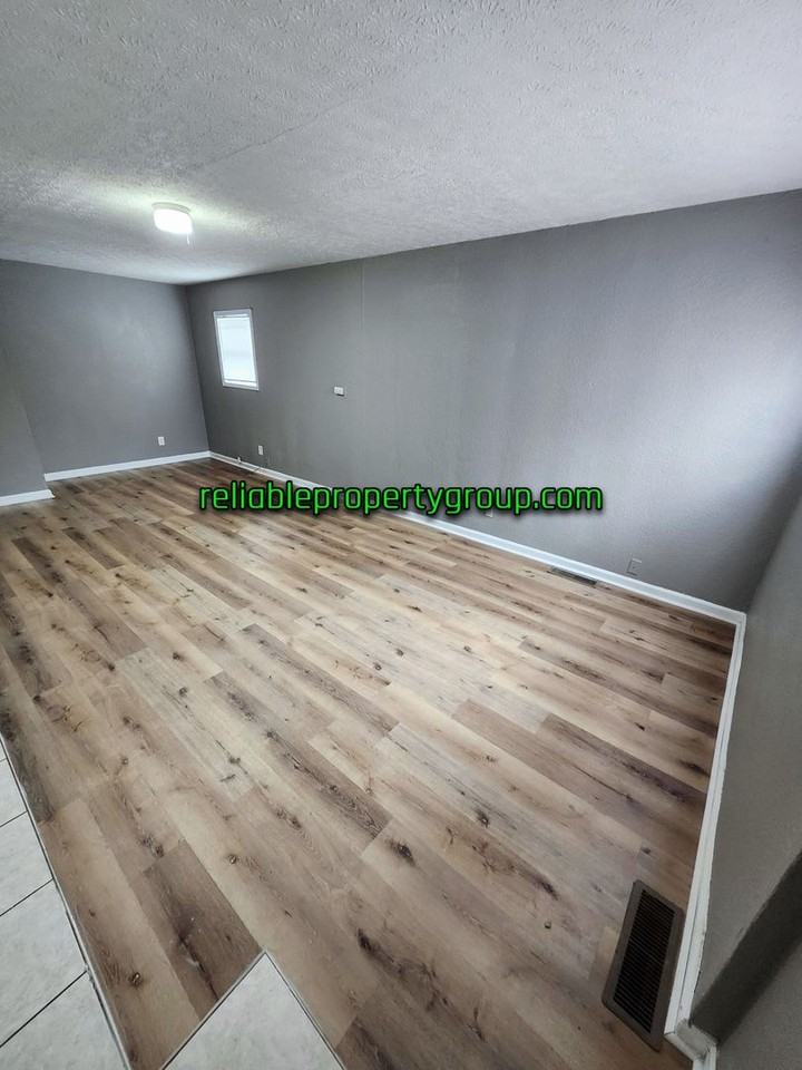 5218 Mcclellan St - Photo 2 of 12