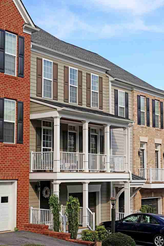 2097 Avinity Loop - Photo 2 of 18