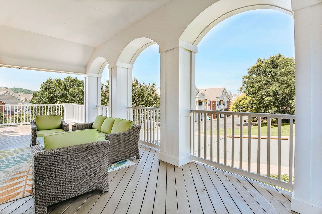 Carriage Hill Apartments - Photo 2 of 33