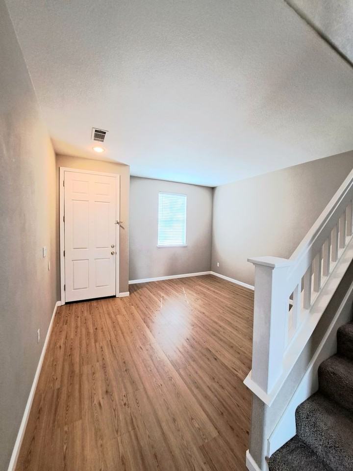 5090 Napa Shore Dr - Photo 3 of 40