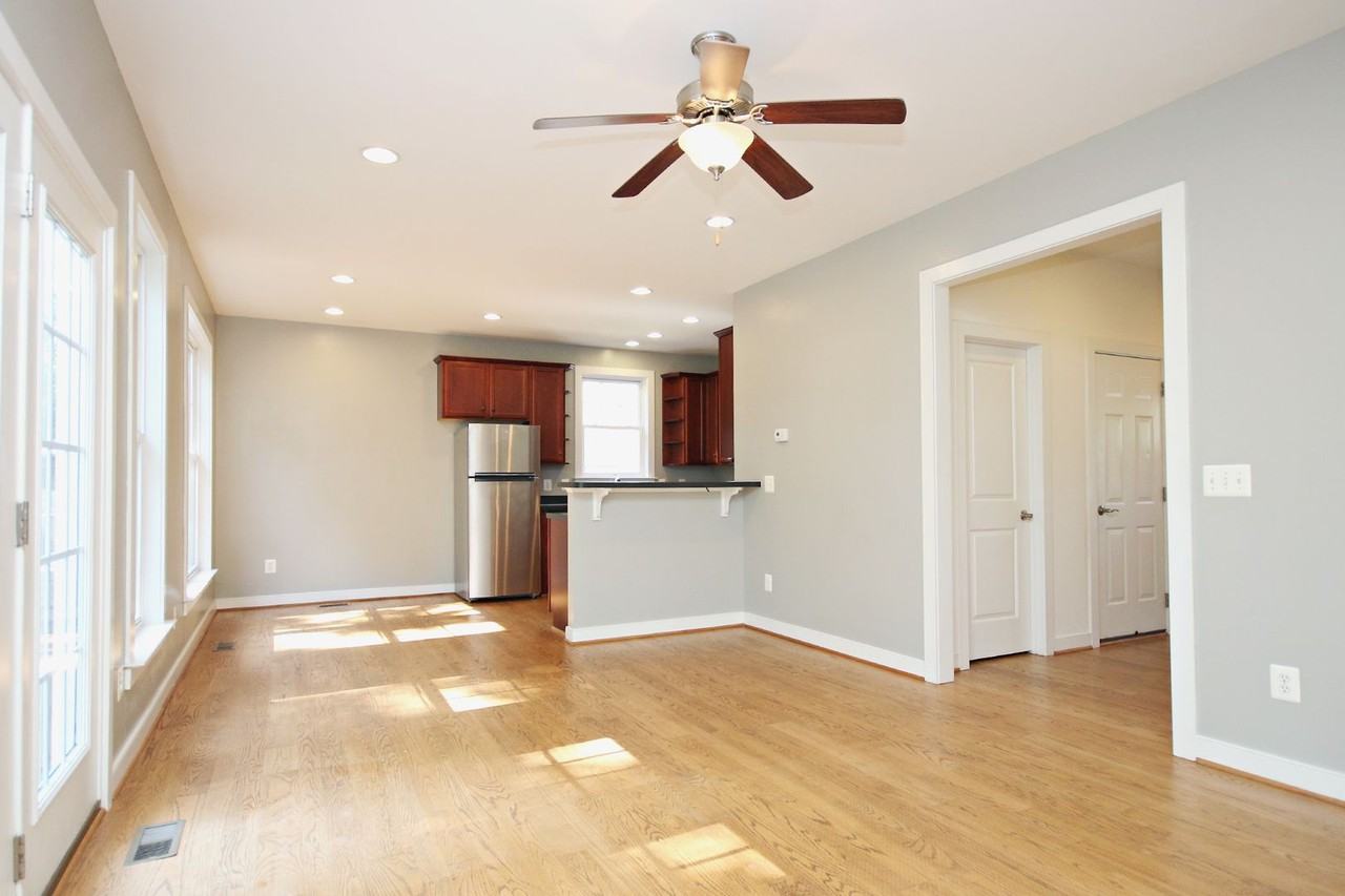940 Raymond Rd - Photo 3 of 28