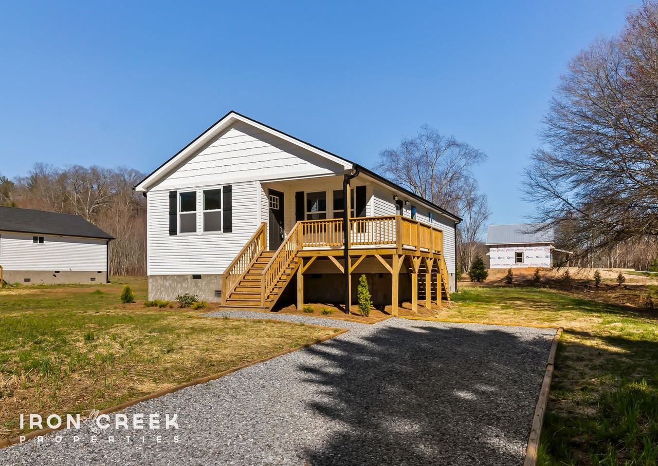 68 Spencer St - Photo 2 of 36