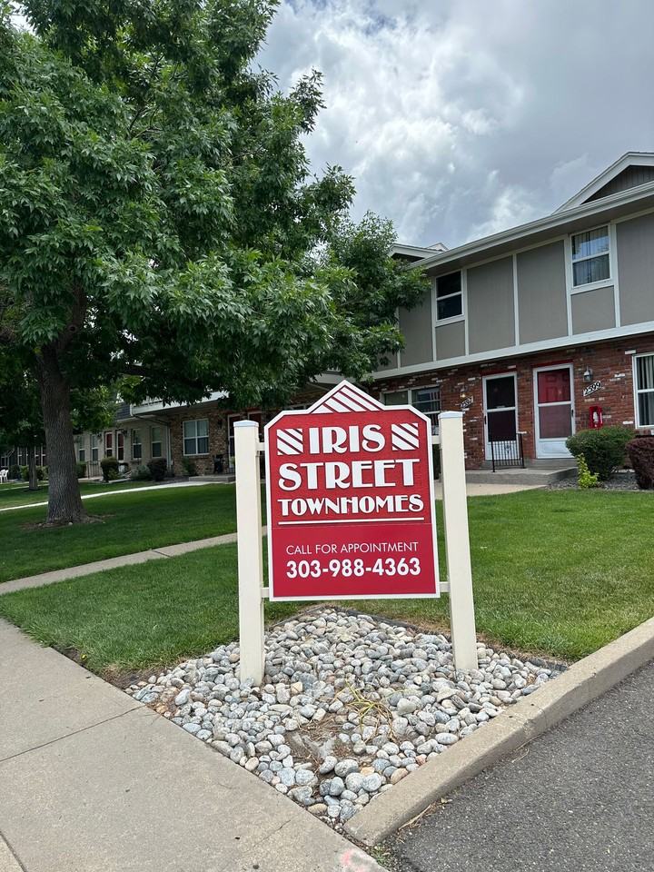 Iris Street Townhomes - Photo 5 of 9