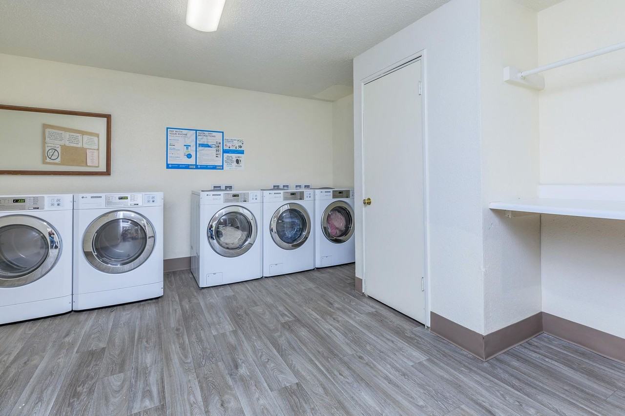 18225 1st Ave SO. - Photo 7 of 17