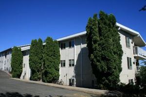 featured image of 215 E Henley St