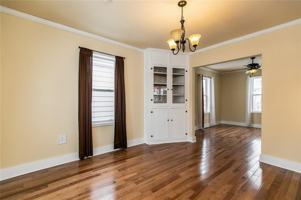 featured image of 828 8th Ave Sw