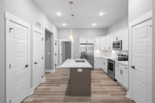 428 Centre St - Photo 1 of 1