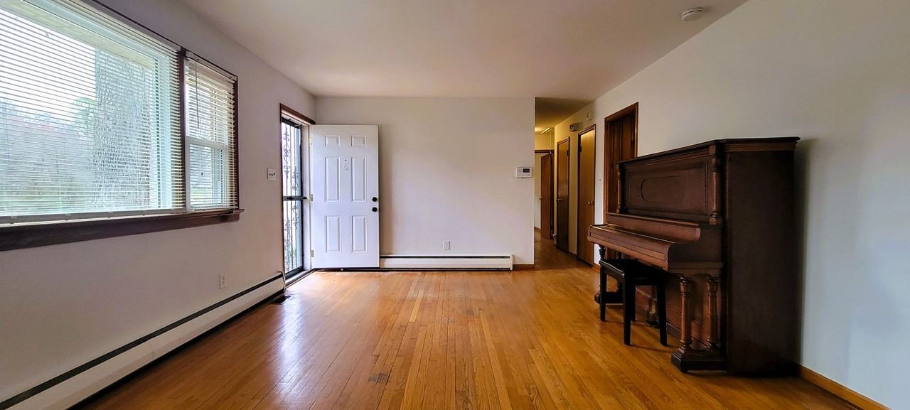 6711 Caribbean Ln - Photo 3 of 34