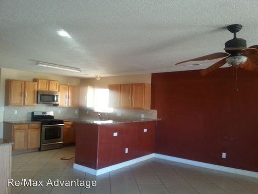 7105 Balearic Ave SW - Photo 2 of 6