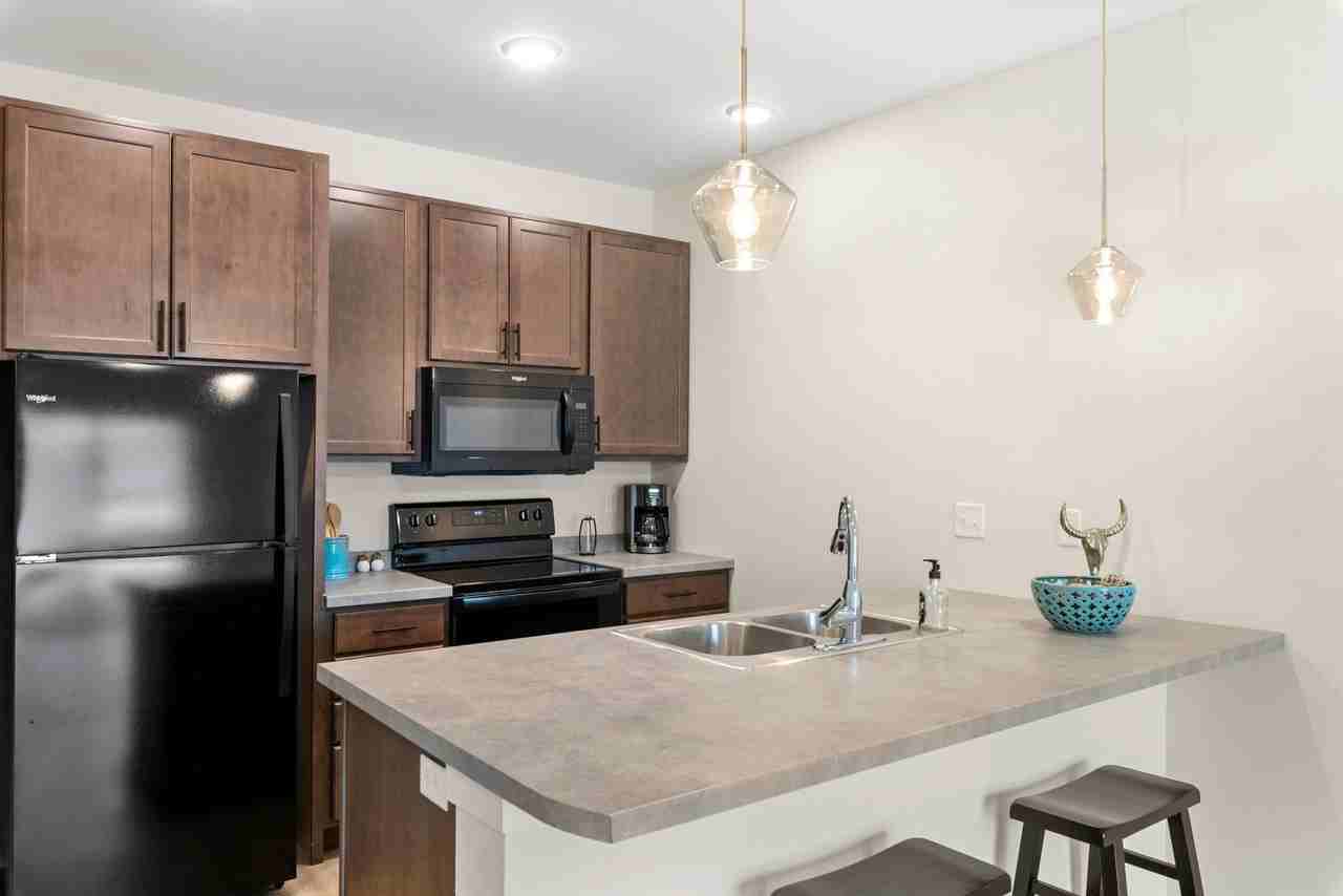 Blackmore Flats III - Bldg 5 - Photo 2 of 50