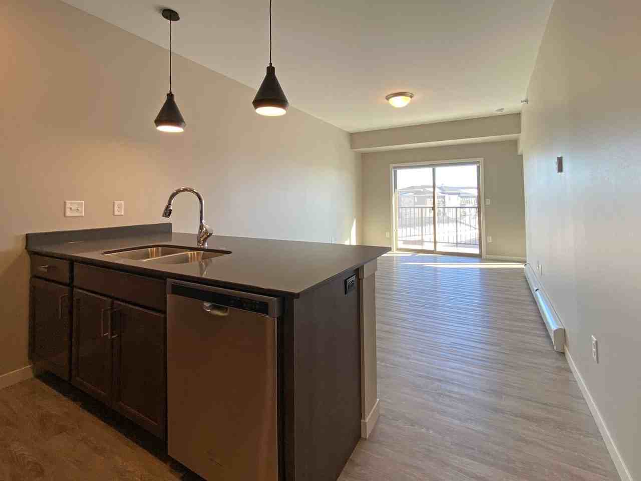 Edition III - Bldg 6 - Photo 3 of 50