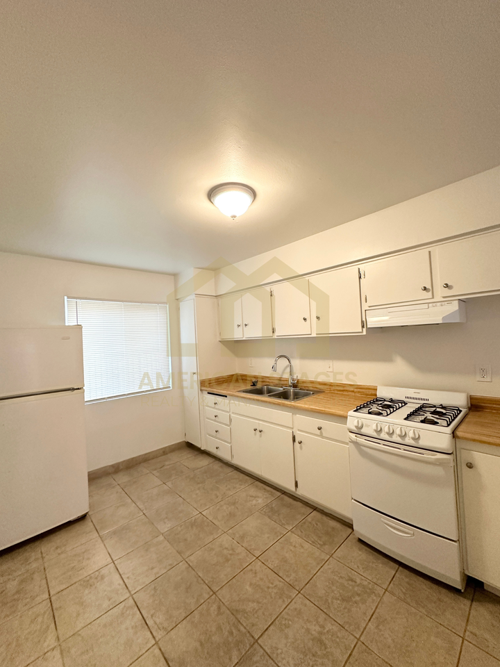 521 North S Street - Photo 5 of 10