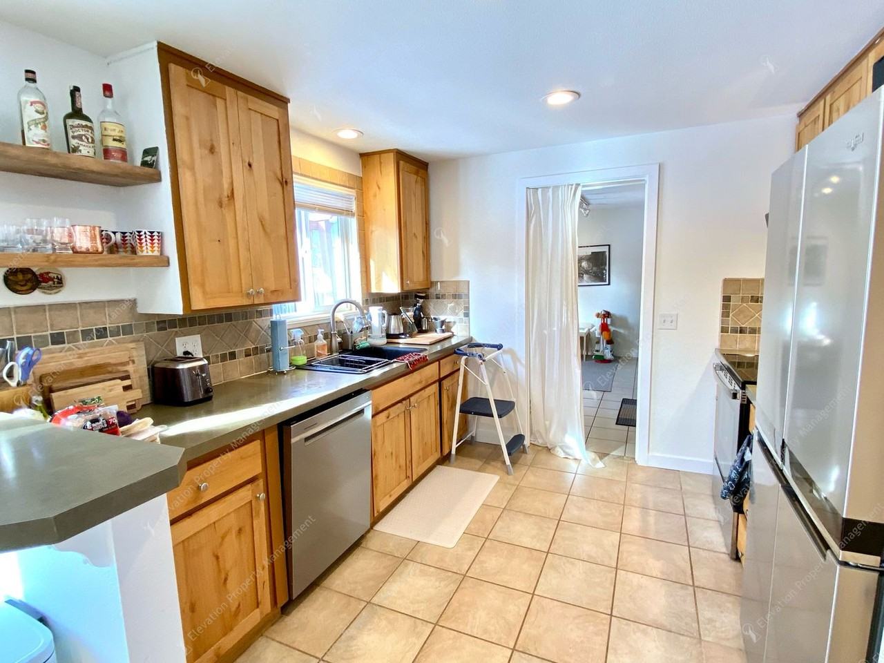 1213 Ne Hollinshead Dr - Photo 6 of 31