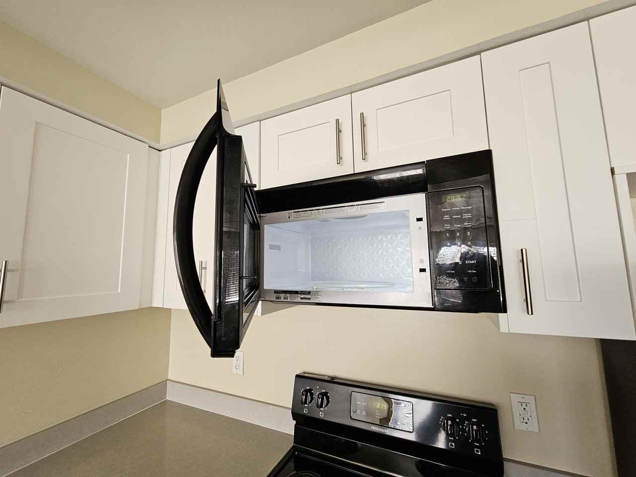 2541 Regent Street - Photo 7 of 20