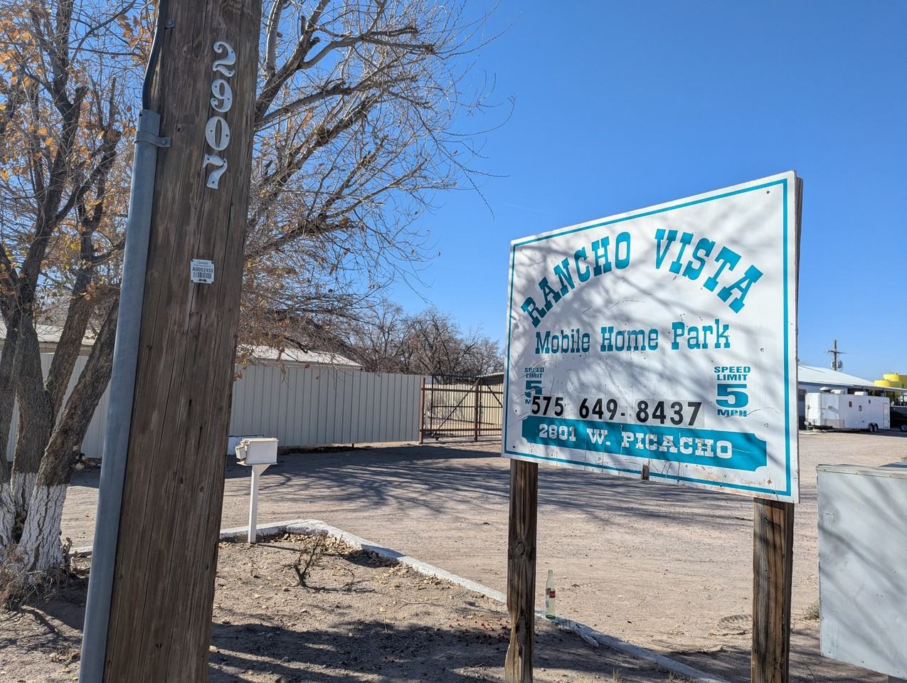 2801 West Picacho Avenue - Photo 4 of 4