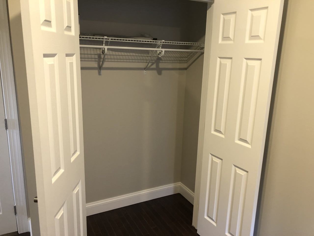 5830 Bartlett (JR) - Photo 3 of 10