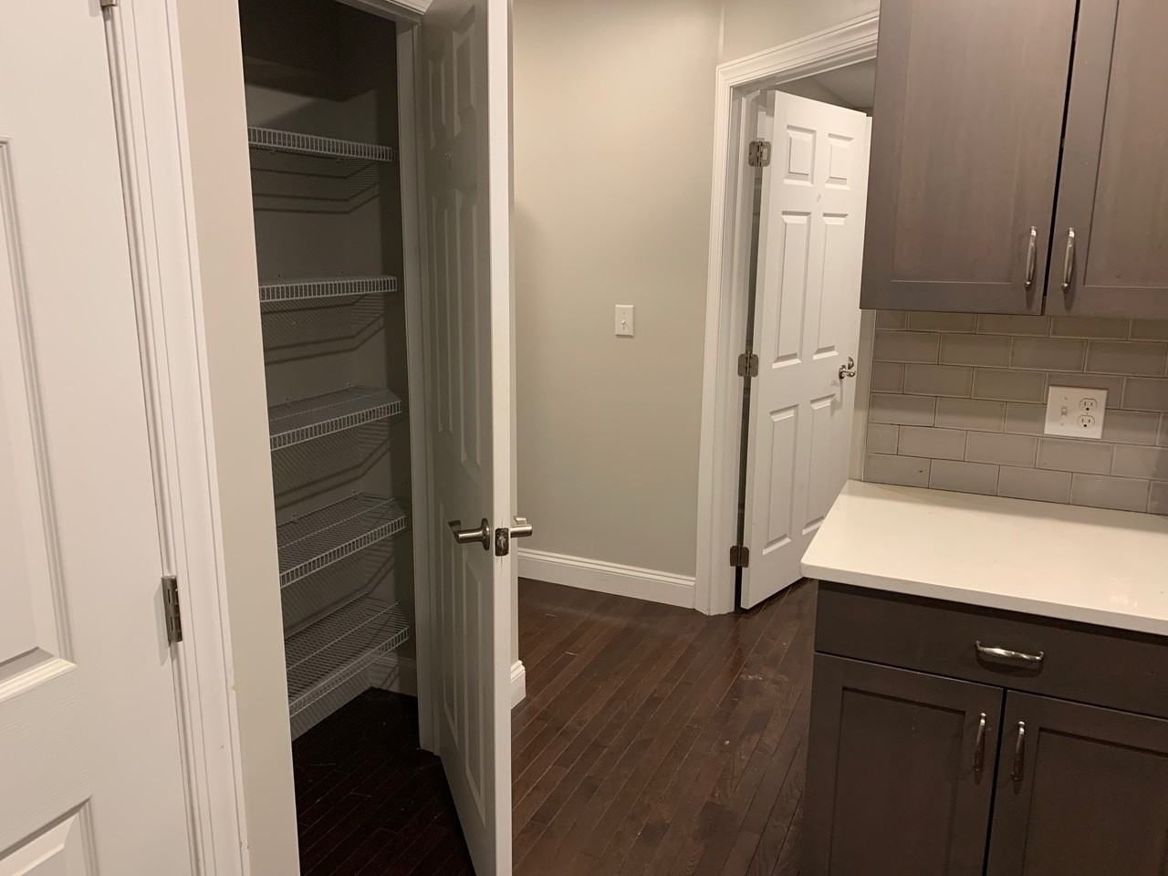 5830 Bartlett (JR) - Photo 5 of 12