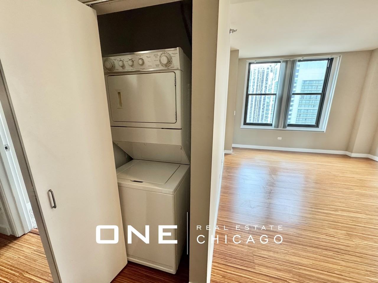 E Lake St - Photo 4 of 16