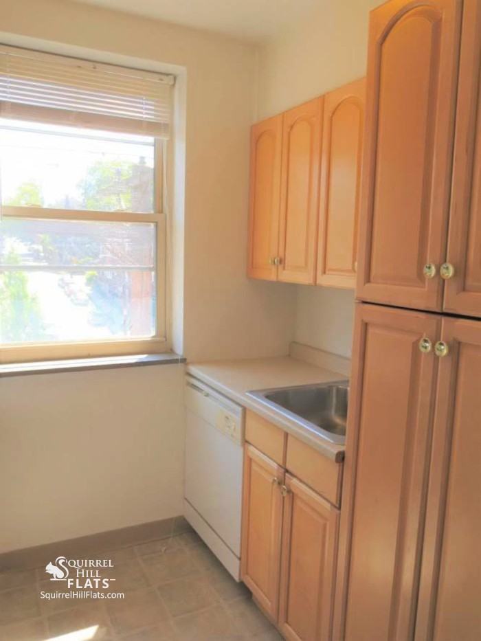 5712 Phillips Ave #B6 - Photo 3 of 104