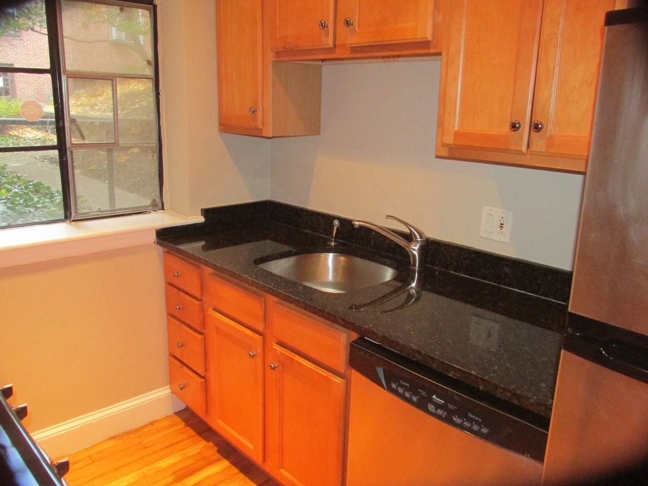 93 Strathmore Rd #1 - Photo 7 of 14