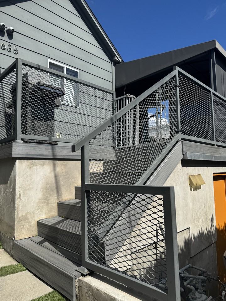 1635 Scott Avenue - Photo 6 of 24