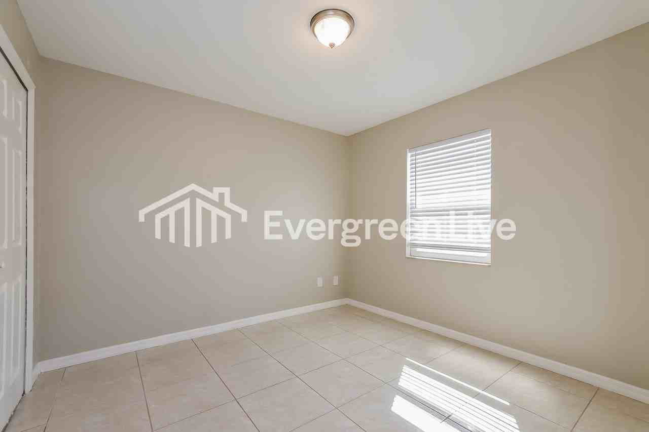 4058 Spoonbill Ave - Photo 2 of 18