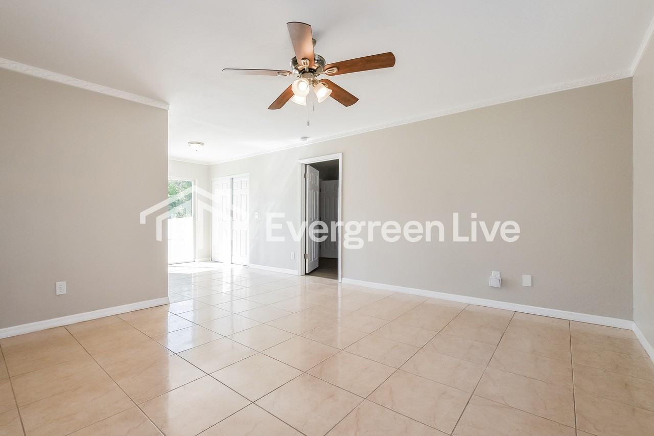 4058 Spoonbill Ave - Photo 6 of 18