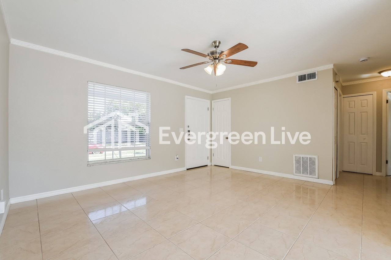 4058 Spoonbill Ave - Photo 7 of 18