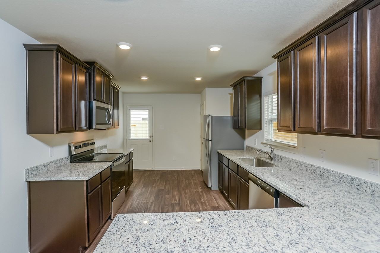 7252 Jebson Pass - Photo 6 of 15