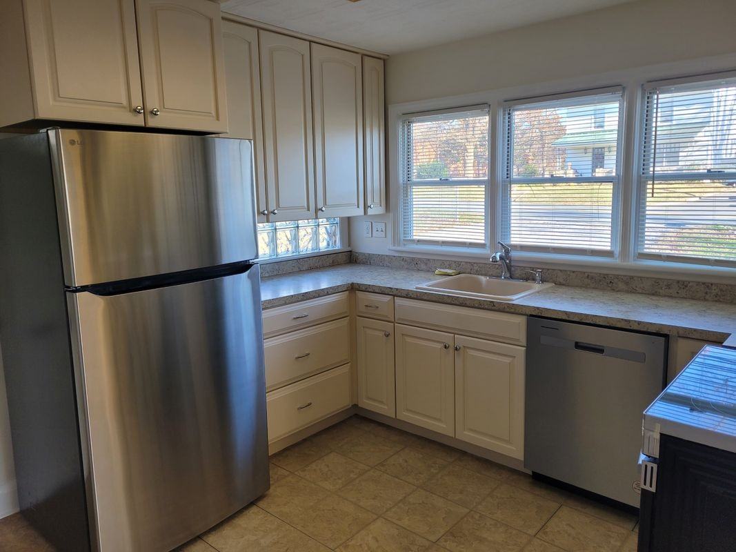 4016 Sykesville Rd - Photo 2 of 12