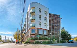 featured image of 390 E Oakenwald St