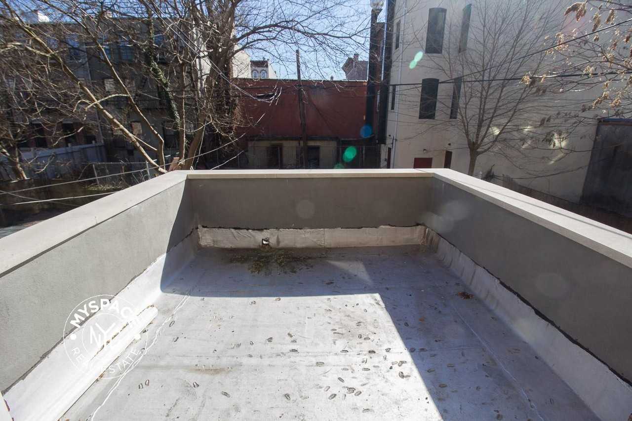 364 Bainbridge St #2 - Photo 3 of 7